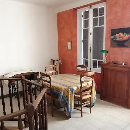 Holiday home Maison Ouest *